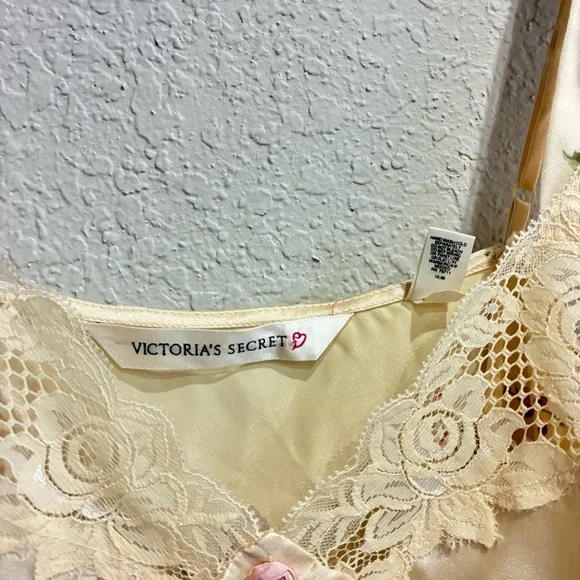 Vintage Victoria’s Secret 90s Floral Lace Slip Pink Yellow Dress RARE - Picture 3 of 4